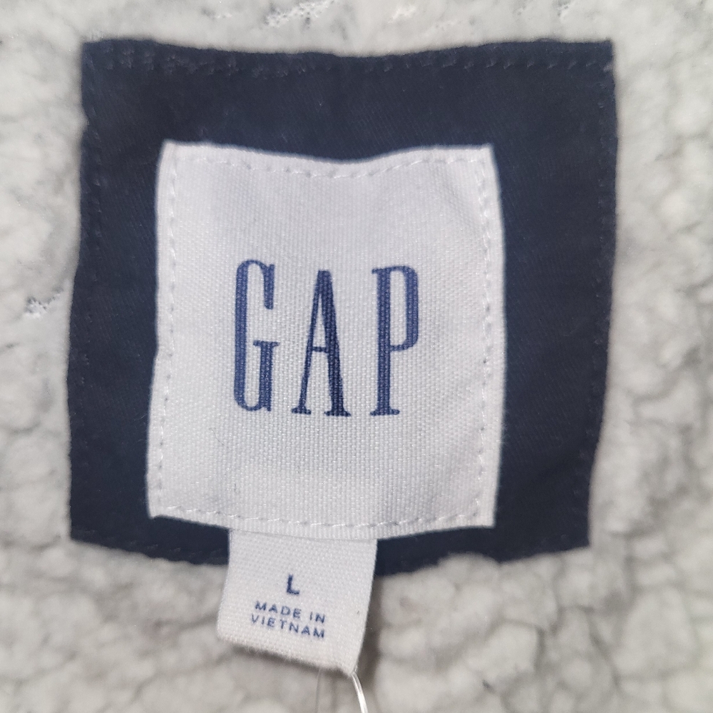 Pre-Owned, GAP Women's Black Jacket with Faux Fur Hood - Picture 2 of 3